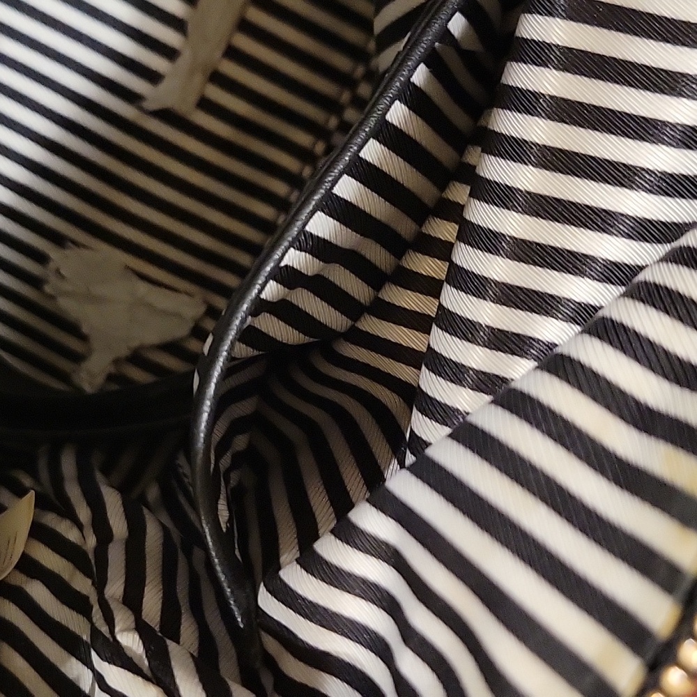 Kate Spade Black Purse - Picture 10 of 13